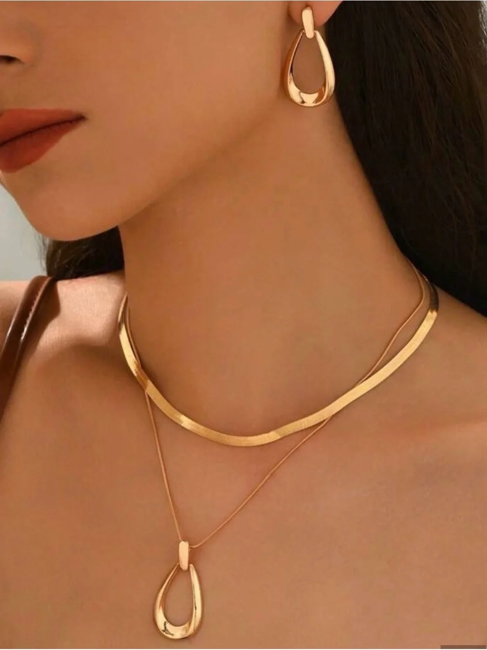 Gold Layered Teardrop Necklace and Earrings Set